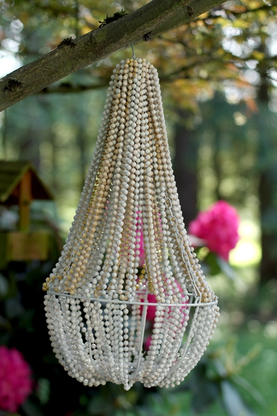 Dollar Store Crafts » Blog Archive » Make a Beaded Chandelier
