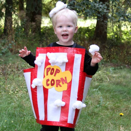 DIY popcorn costume
