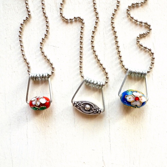 Make Wire Jewelry with Clothespins