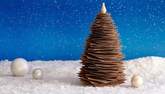 make a sandpaper square Christmas tree