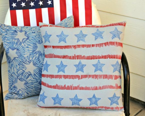 http://dollarstorecrafts.com/wp-content/uploads/2016/06/diy-patriotic-pillows-03-580x464.jpg