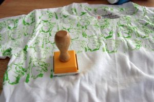 How to use a rubber stamp on a t-shirt