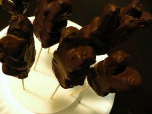 Rhonda's Chocolate Peep Pops