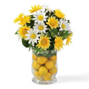 sunny lemon daisy centerpiece