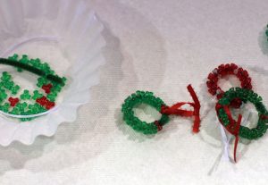 pipe cleaner wreath ornaments
