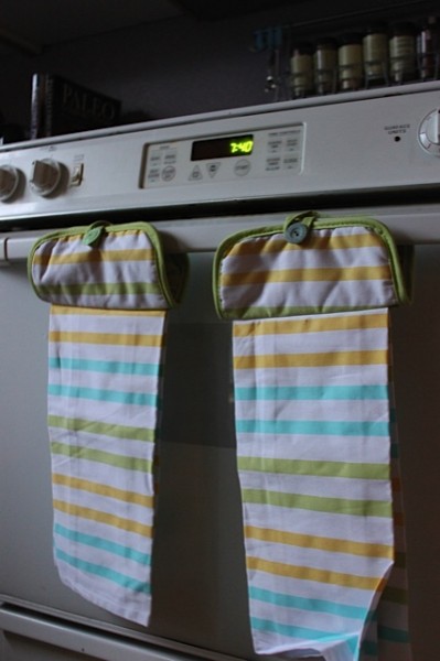 Make 2 Hanging Kitchen Towels Dollar Store Crafts