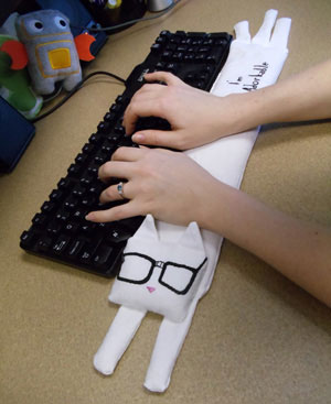 Make a Keyboard Cat Wrist Rest » Dollar Store Crafts