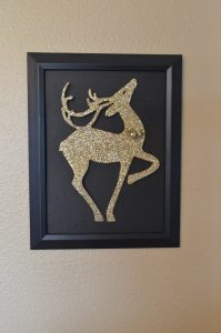 Tutorial: Make Glitter Reindeer Wall Art