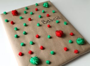 pom pom gift wrap with craft paper