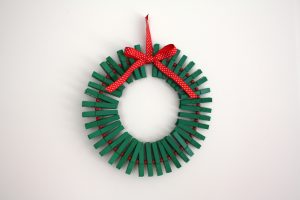 Make a Clothespin Christmas Wreath (via dollarstorecrafts.com)
