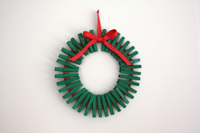 Clothespin Christmas Wreath Dollar Store Crafts 