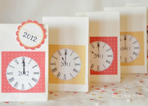 Make New Year's Eve Countdown Bags (via dollarstorecrafts.com)
