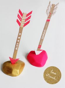 Make Arrow Place Cards for Valentine's Day