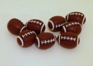 Tutorial: Football party favors