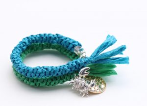 braided raffia bracelets by dollarstorecrafts.com, designed by bromeliadliving.com