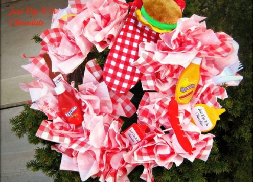 Paper Napkin Picnic Wreath