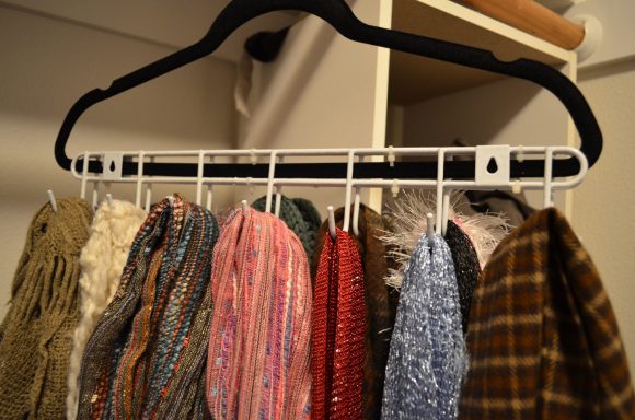 Tutorial: Scarf or Belt Closet Hanger