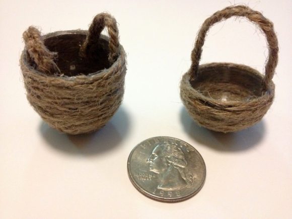 Tutorial: Miniature Dollhouse Baskets