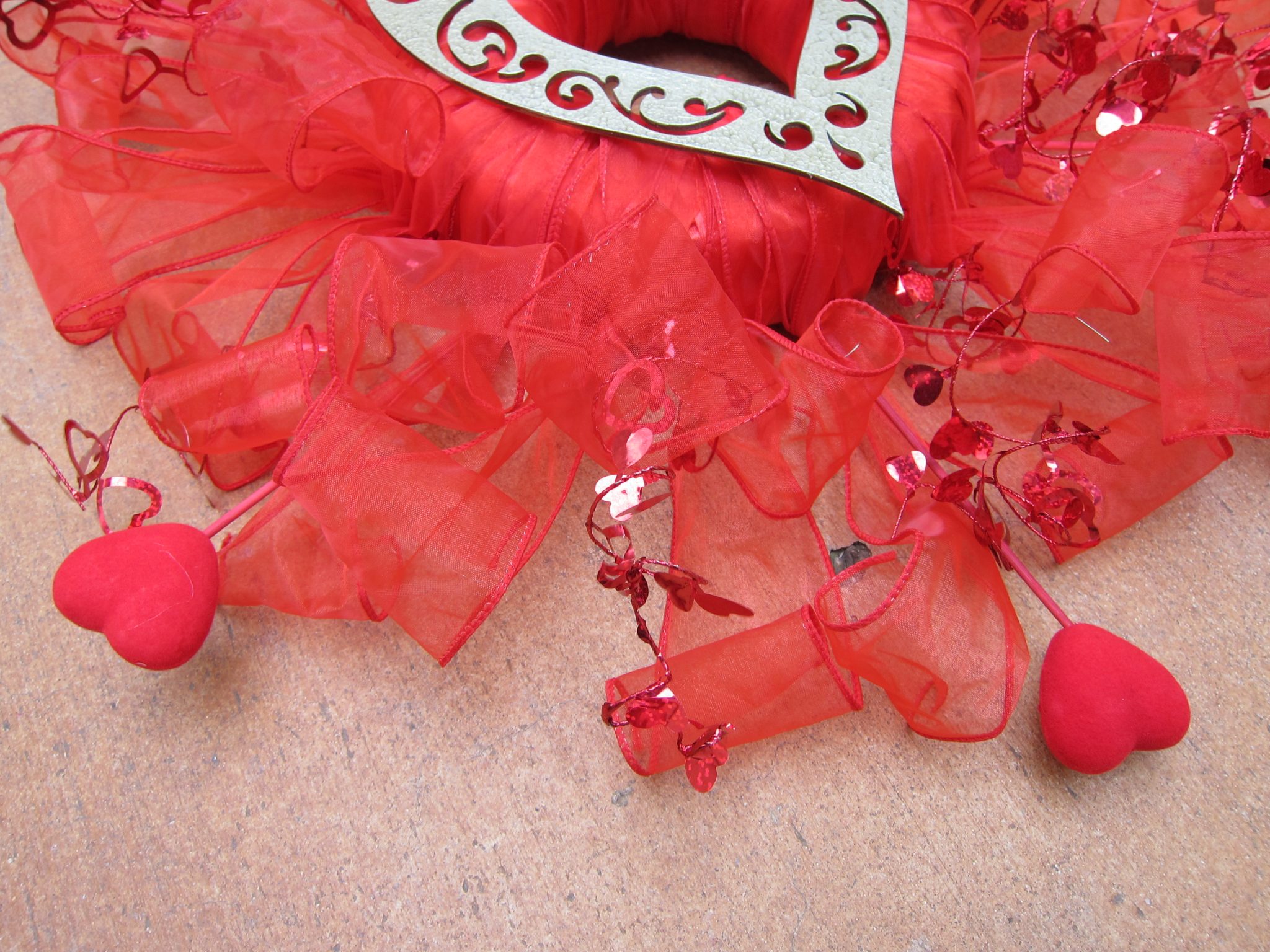 Valentine's Day Ribbon Loop Wreath with Video Tutorial - My