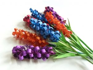 Make Curly Paper Flowers
