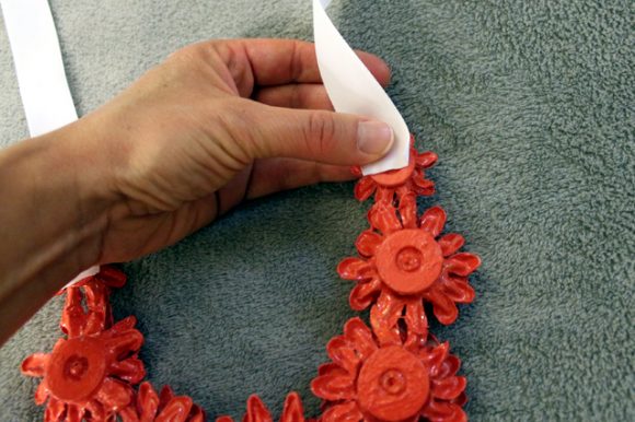DIY flower necklace