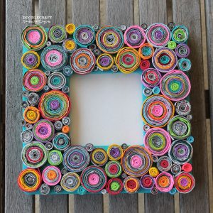 Make a Rolled Paper Picture Frame