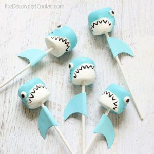 Make Shark Marshmallow Pops