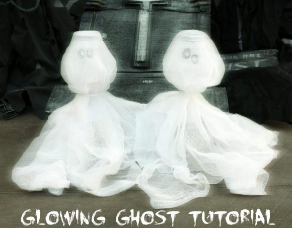 These solar-powered DIY ghost decorations glow in the dark. Can you believe that they only cost me a dollar to make?