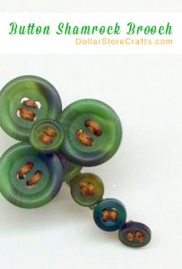 DIY Shamrock Pin - Dig into your button jar and try this great stashbusting project; once you master the technique, you can also use it to make all kinds of other shapes as well!